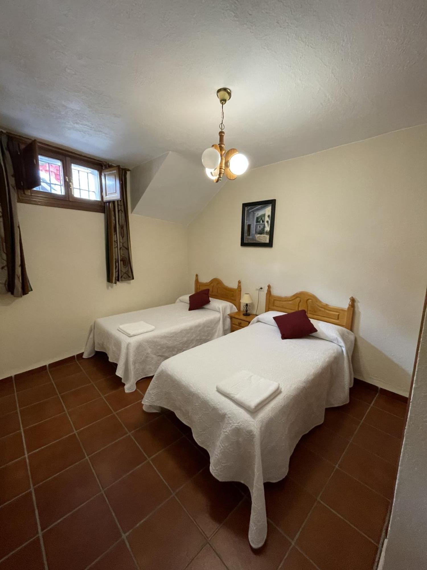 Apartamentos Rurales Las Chimeneas Капилейра Экстерьер фото